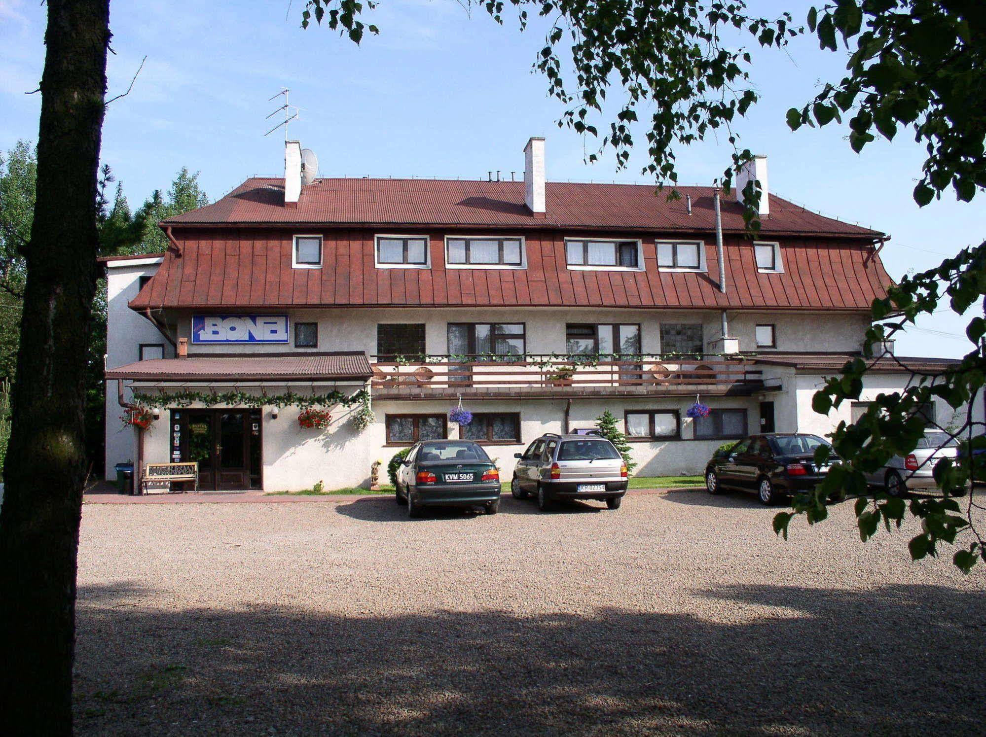 Hotel Bona Krasków Exterior foto